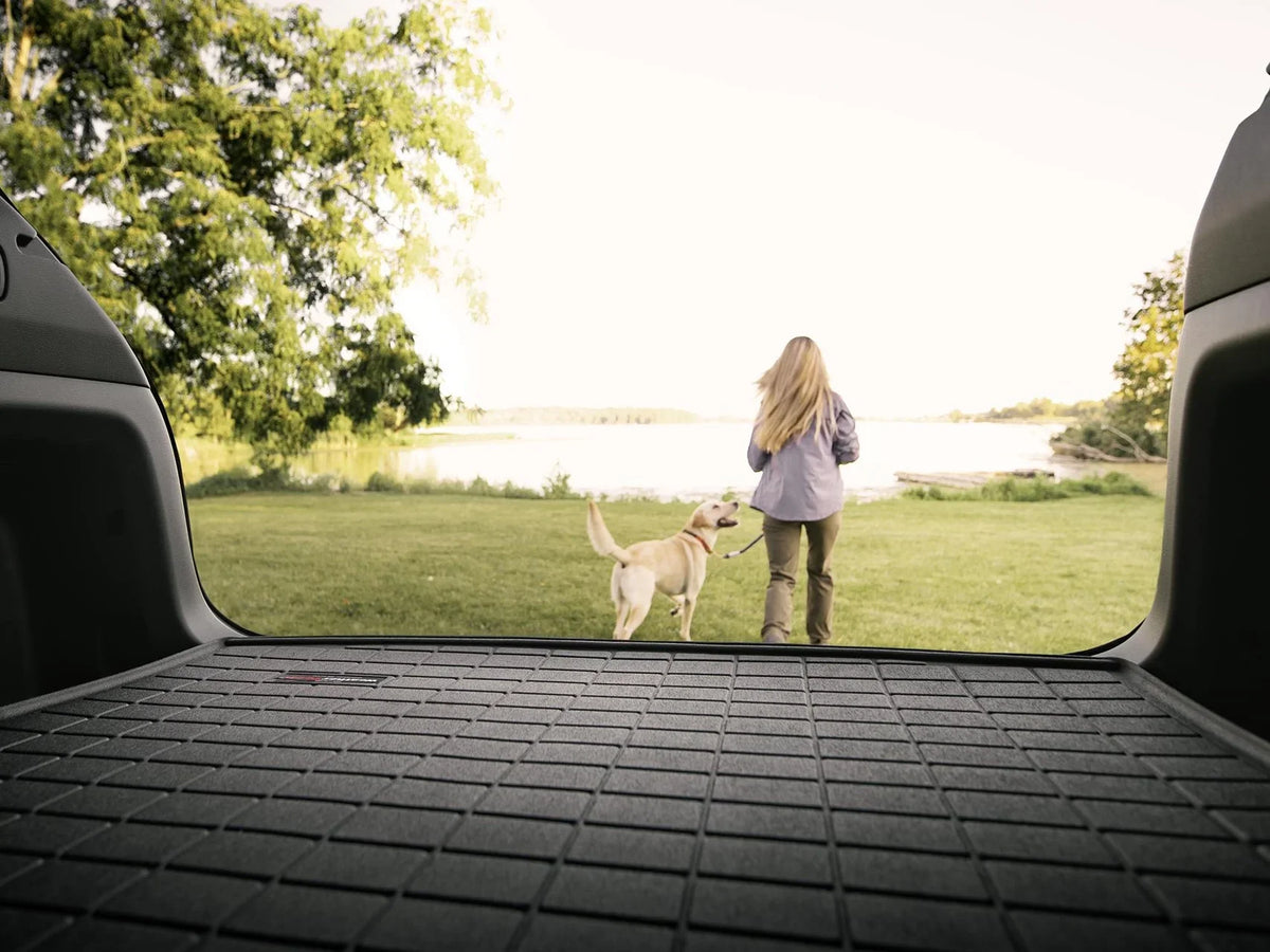 2nd Edge, Row with Bumper Black Edge With Cargo Liner Trunk ST - WeatherTech Protector, Behind Protector Ford compatible Seating with Bumper